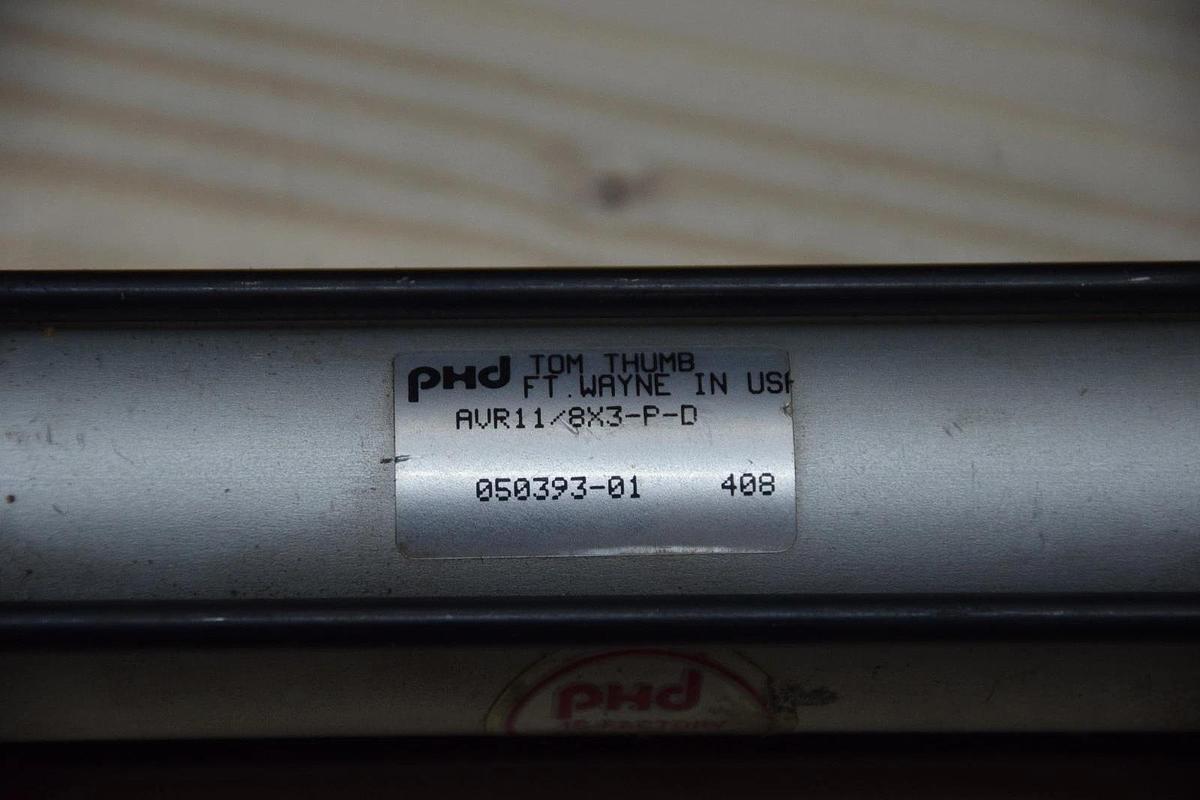 PHD Pnuematic Cylinder AVR11/8X3-P-D AVR11/8X3PD *NEW*