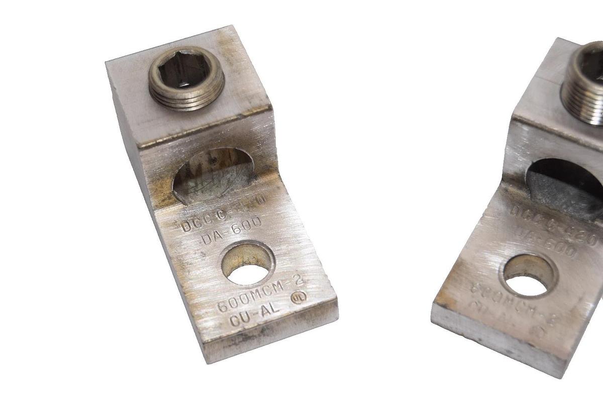 Used DCCC-420 DA-600 600MCM-2 CU-AL Mechanical Lugs (Lot of 2)