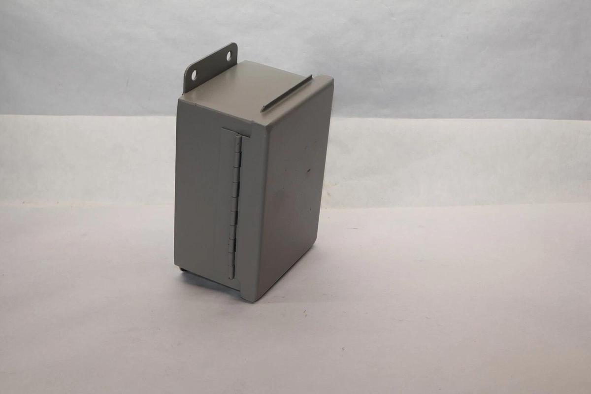 (NEW) WIEGMANN Hubbell B060403CH TYPE 12 Enclosure 6" X 4" X 3"