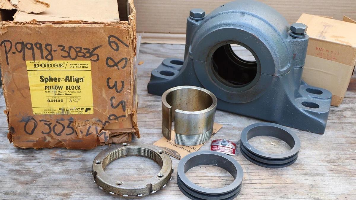 Dodge Reliance Spher Align Pillow Block Bearing Housing 041146 SAF 3-7/16" NOS