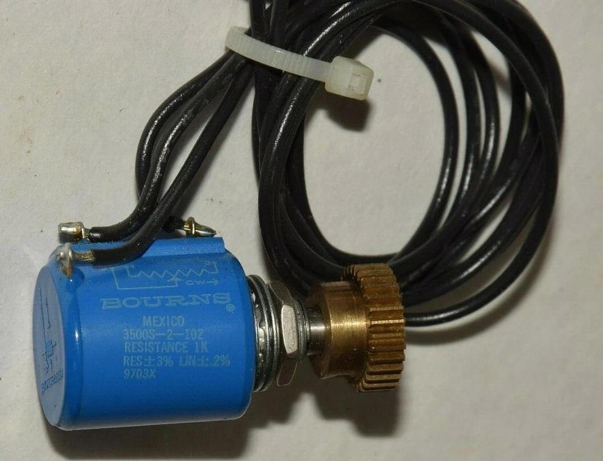 Used BOURNS 3500S-2-102 3500S2102 Potentiometer