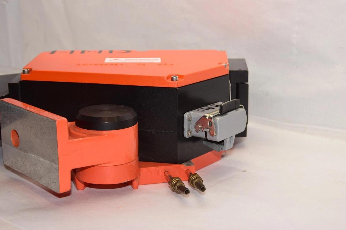 Used AMERICAN SENSORS HMD550LL 115V 2A 60Hz Hot Metal Detector