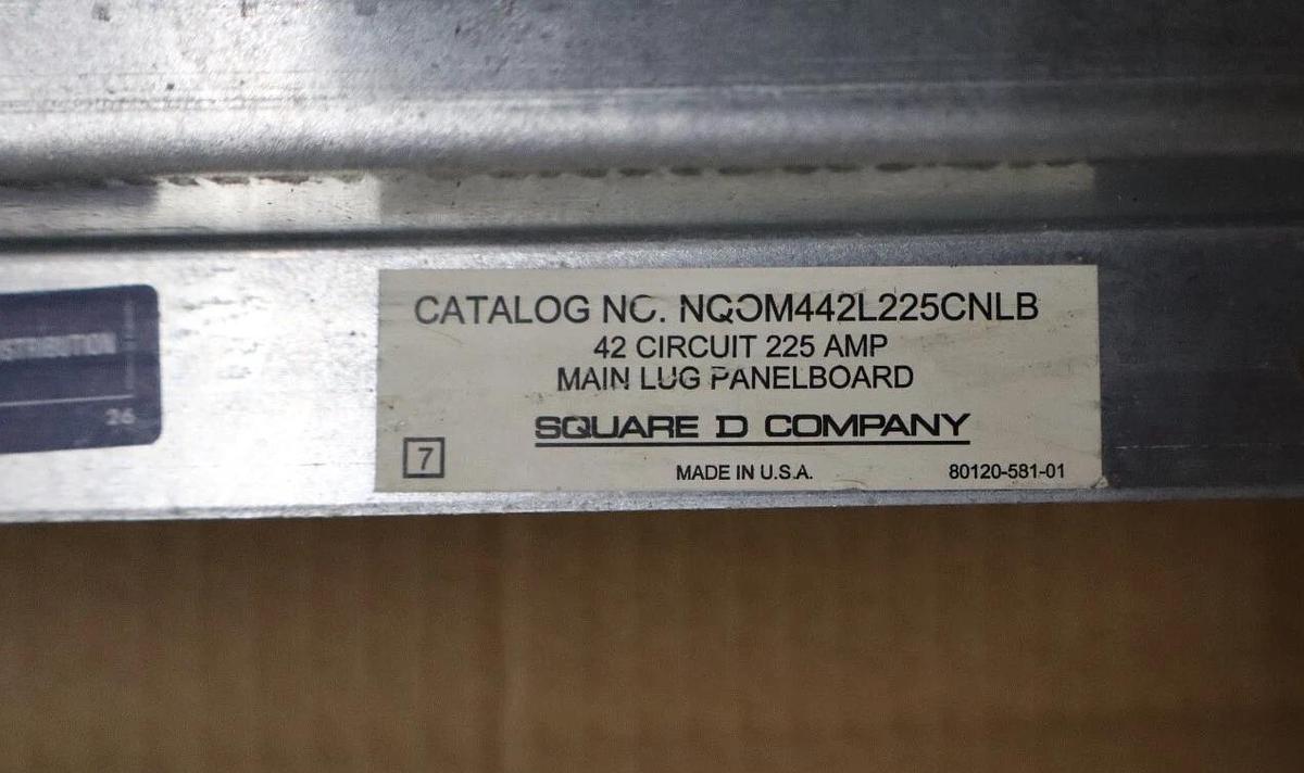 Used Square D 42 Circuit 225A Main Lug Panelboard Interior NQOM442L225CNLB 3ph