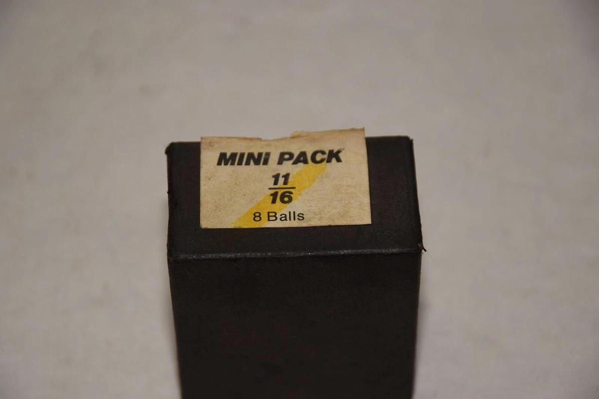 (BOX OF 8) BEARINGS INC. 11/16 MINI PACK CHROME STEEL BALLS NEW