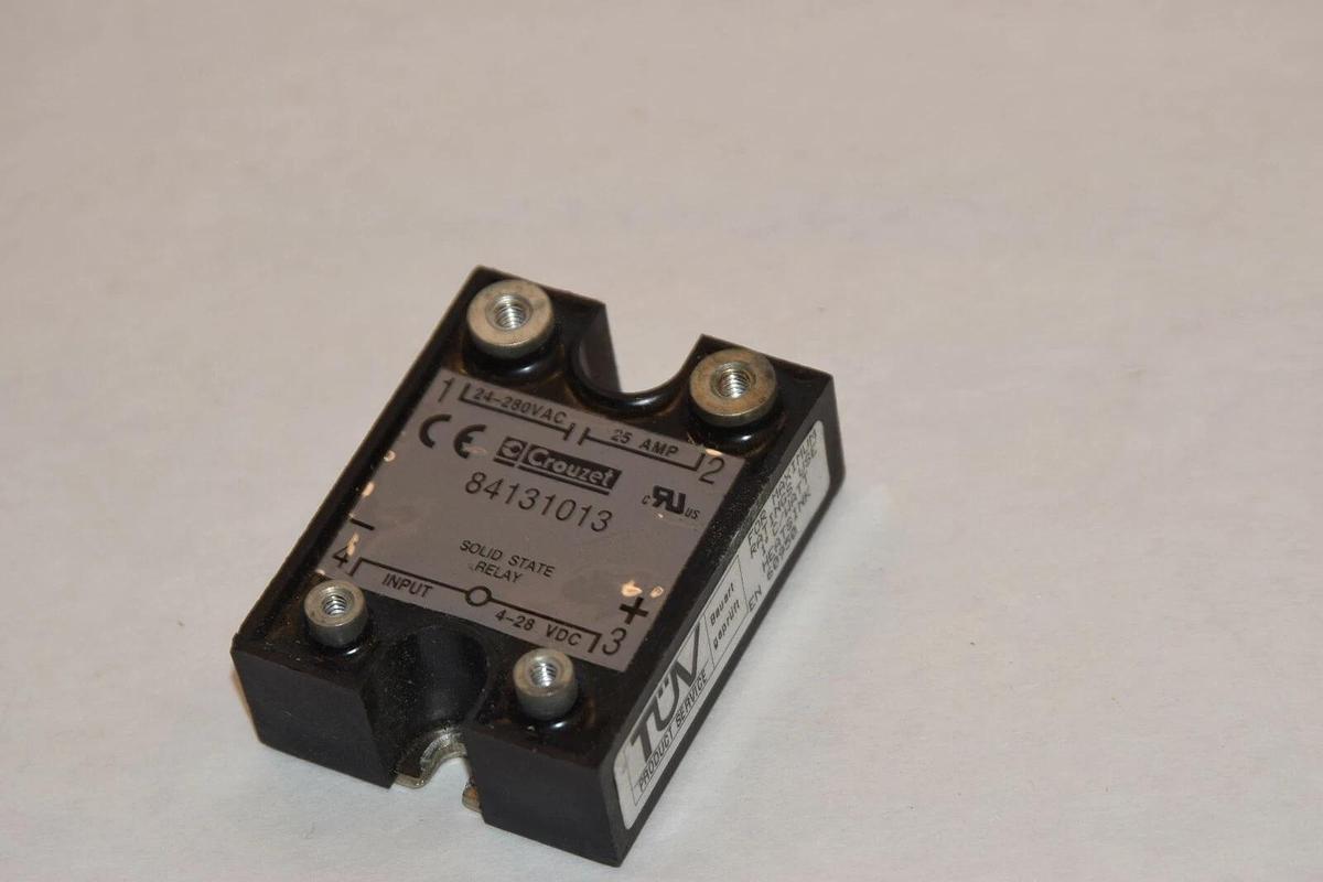 Used CROUZET 84131013 24-280VAC 25A SOLID STATE RELAY