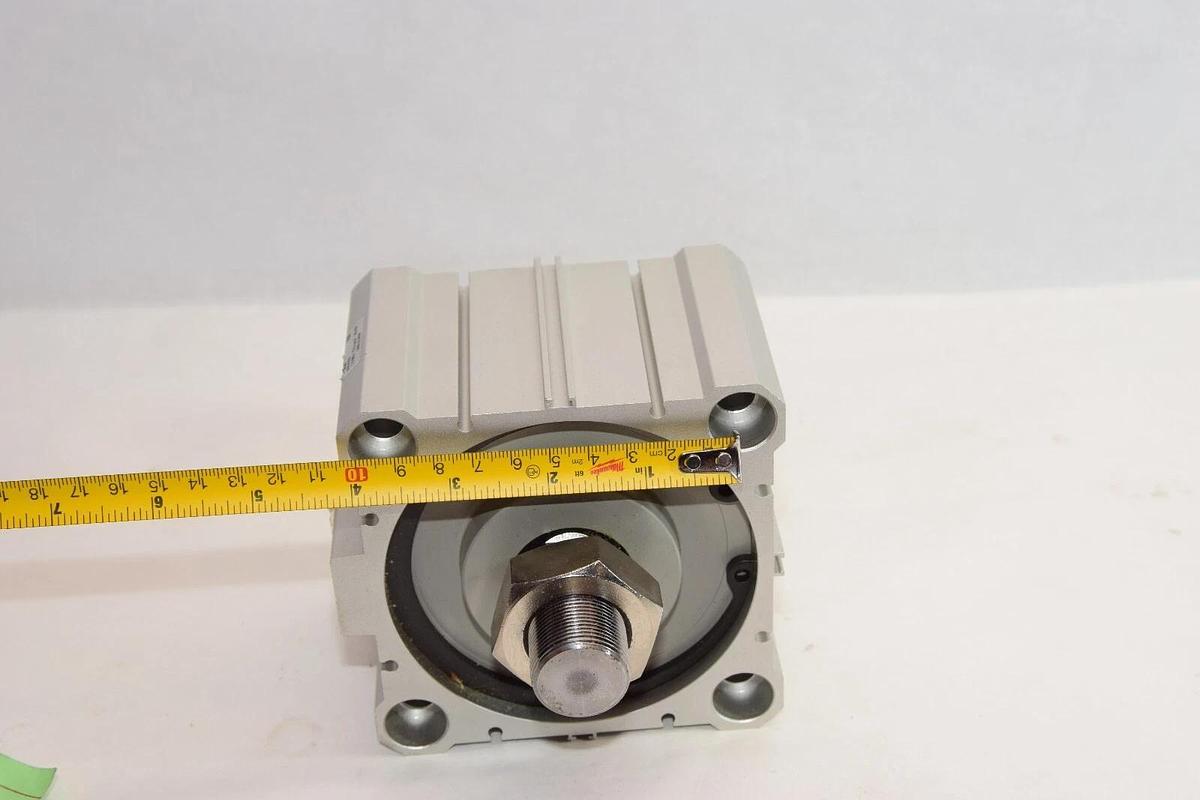 (NEW) SMC CDQ2B100-10DM-XC9 1.0MPa 145psi Compact Cylinder