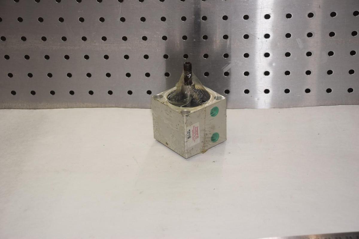 COMPACT AIR SFHD2X58 MS 9/95 AIR PNEUMATIC CYLINDER NEW