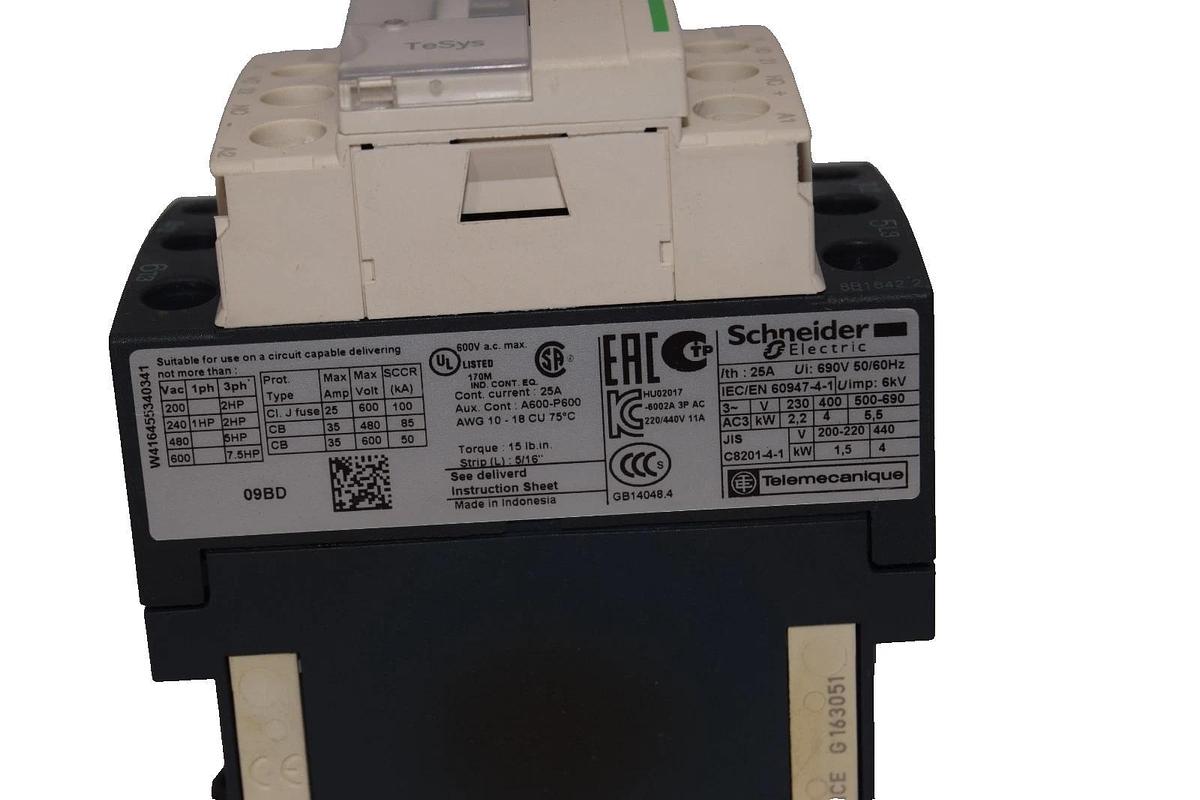 Used SCHNEIDER ELECTIRC LAD4TBDL , LC1 D09 , LC1D09 25A 24Vdc Contactor