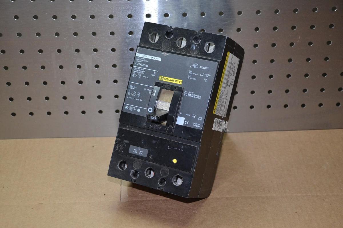 Used SQUARE D SHUNT TRIP BREAKER KCL342256168 225A 225 A AMP 480V VOLT 3 POLE