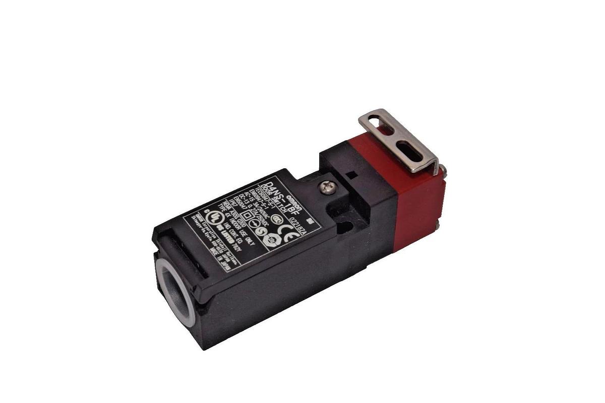 Used Omron D4NS-1BF 3A 240Vac Safety Door Switch - Lot of 3