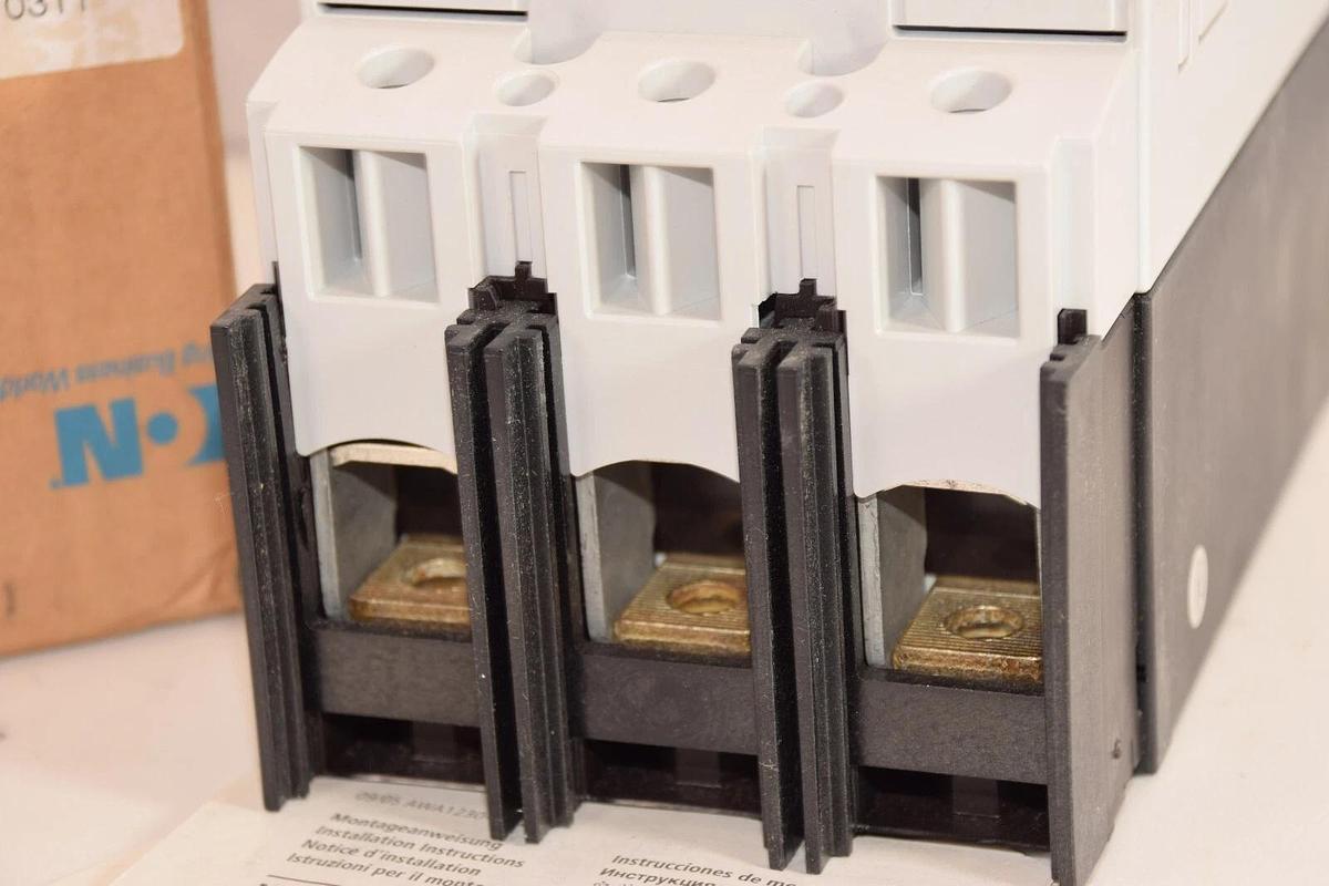 (NEW) MOELLER Eaton NS2-160-BT-NA , NS216BTNA Disconnect Switch Circuit Breaker