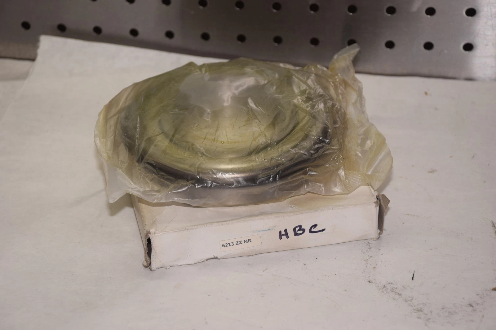 HBC 6213ZZNR 6213 ZZ NR BALL BREARING NEW