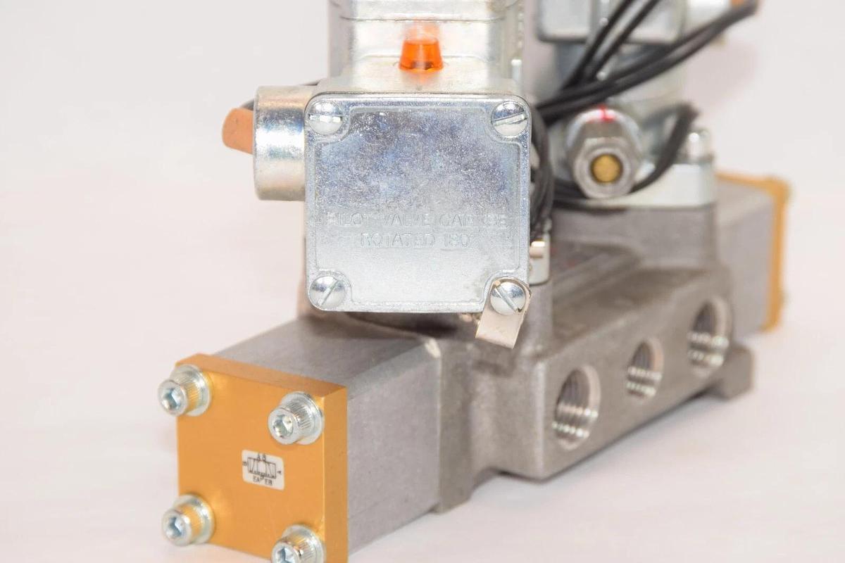 (NEW) SCHRADER BELLOWS Valve L6953821153 110-120v 12w max press 140