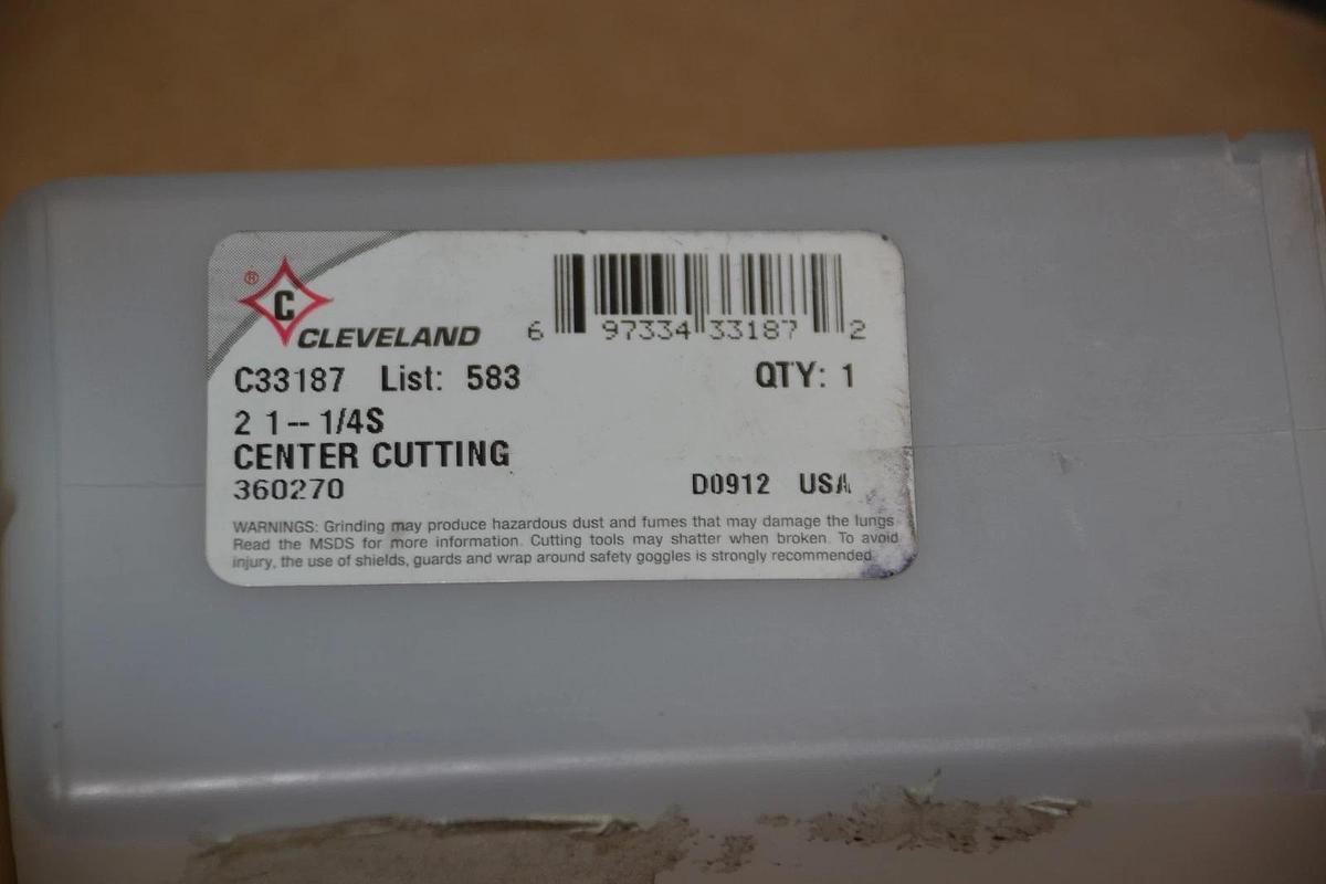 CLEVELAND C33187 HSS End Mill, 2 In D, 2 In Cut L Center Cutting 360270