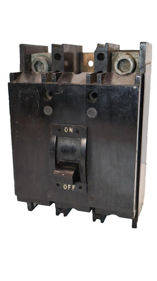 Used Square D Circuit Breaker 200A Q2M-3200-MT 200 Amp Q2M3200MT 3P