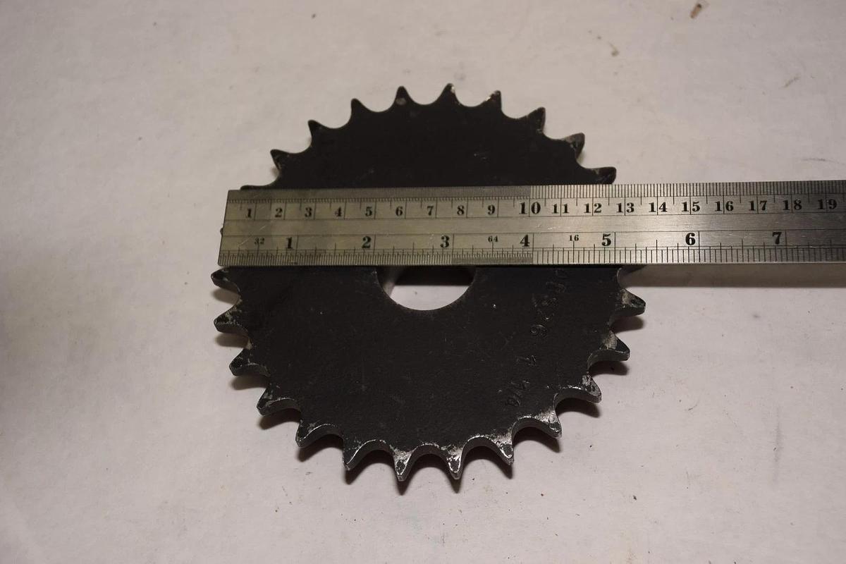 MARTIN 50BS26 1-1/4 1-1/4" BORE 26 TEETH SPROCKET NEW