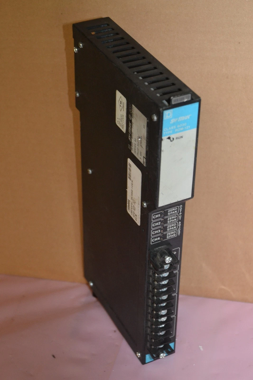 Used SQUARE D SY/MAX ANALOG INPUT MODULE 8030 RIM-121 SER. D2 1500ma 5 VDC