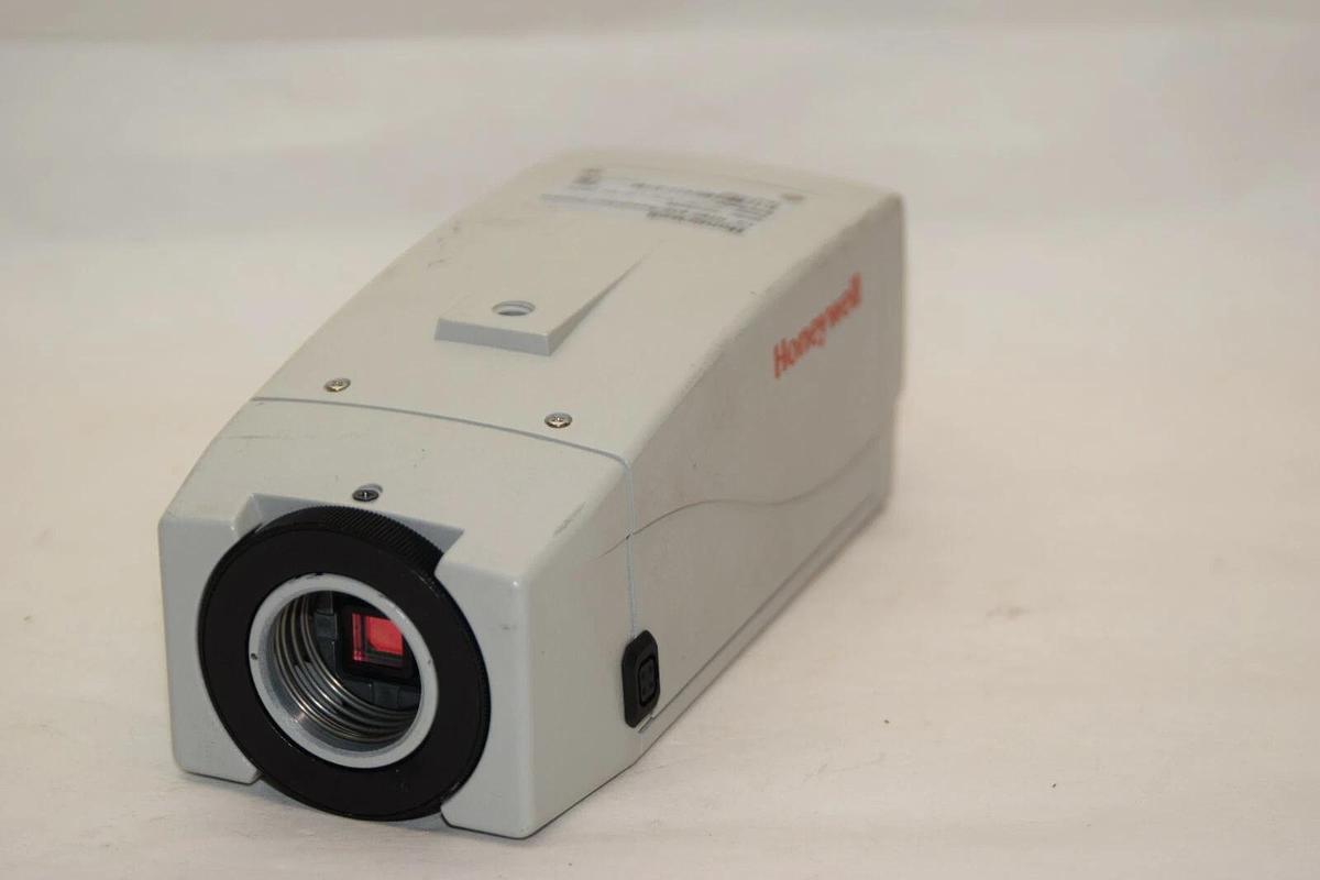 Used HONEYWELL HCC334E 12Vdc 24Vdc 1/3" NTSC STD-Resolution Camera