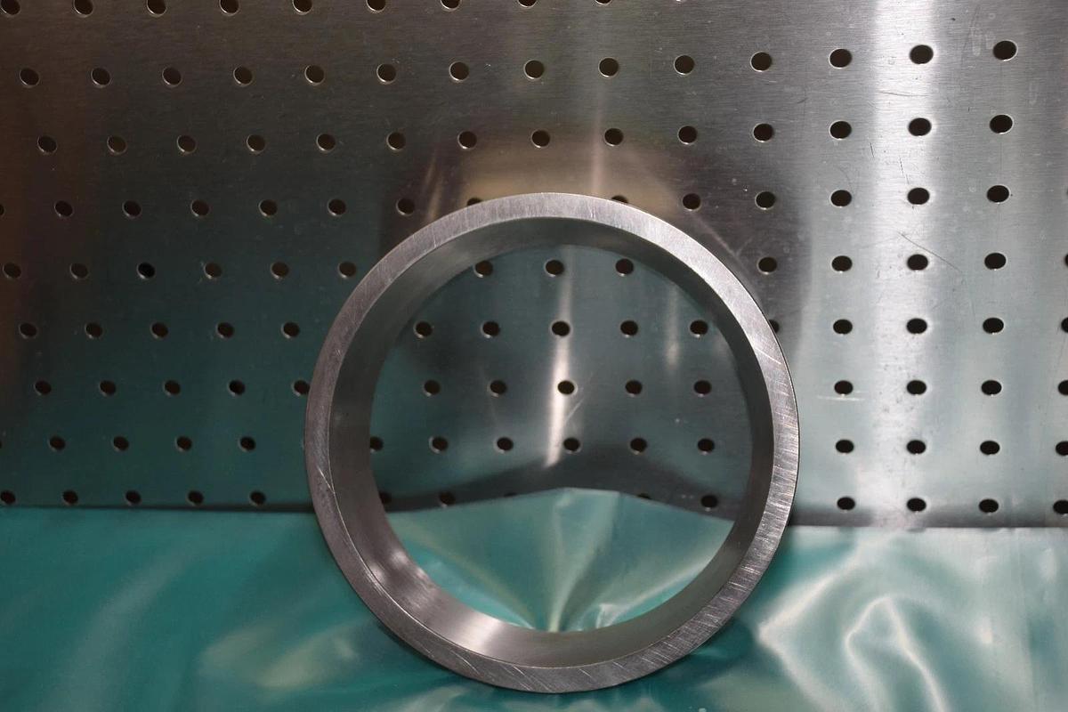 TIMKEN USA 52637B CUP RACE TAPERED BEARING NEW