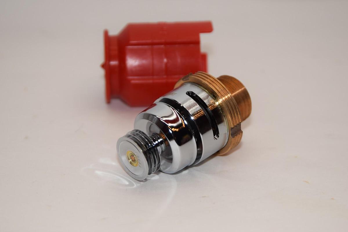 (NEW) TYCO TY2284 162°F 1/2"NPT Fire Flush Residential Pendent Sprinkler Head