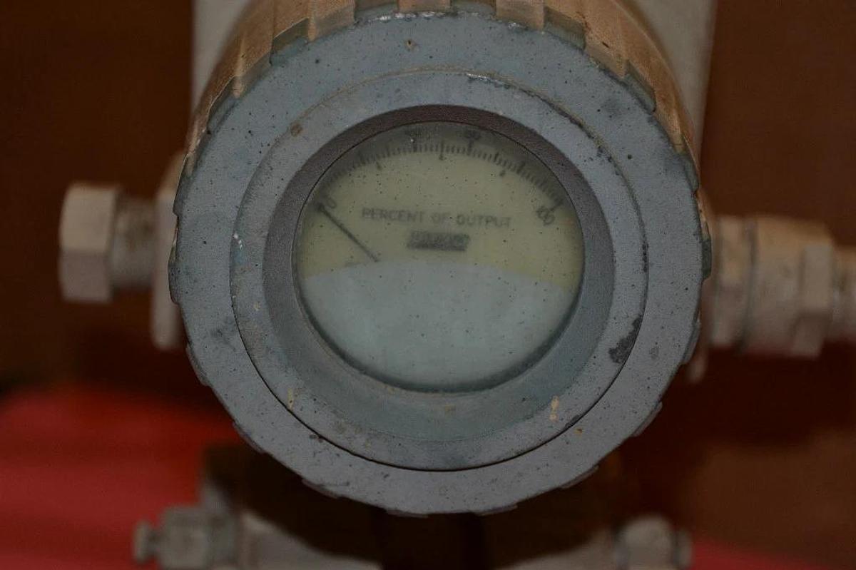 Used Foxboro Pressure Transmitter 823dp-13s1nm2-a 823dp 13s1nm2-a 823dp13s1nm2a