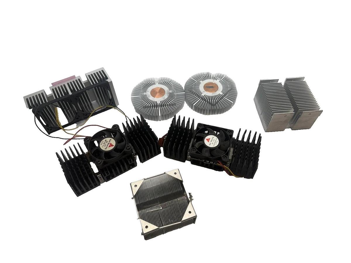 Used Large lot of small Aluminum/ copper Heat Sinks, Heat sink lot as seen