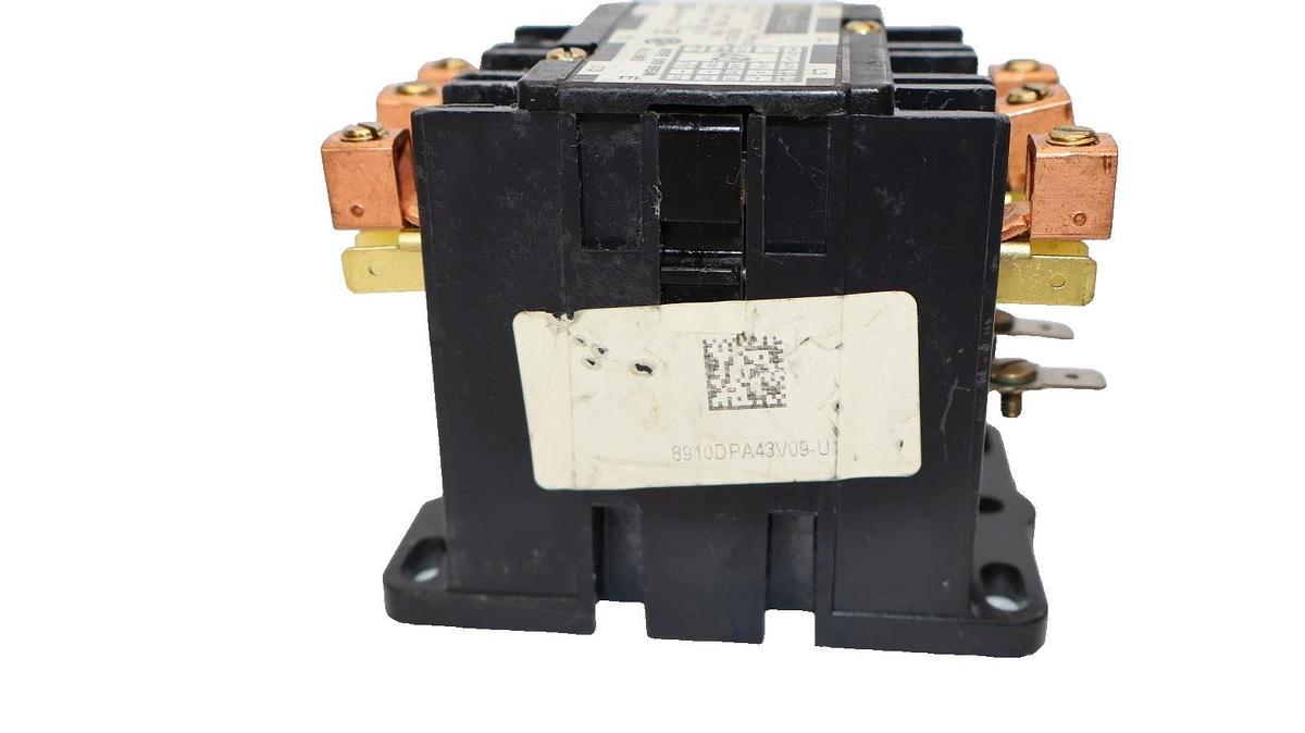 Used Square D Contactor 8910 DPA43 8910-DPA43 8910DPA43 Ser A 50A 208/240/220v coil