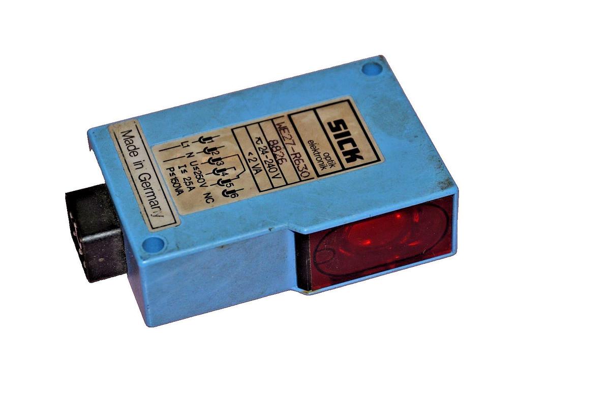 Used SICK PHOTOELECTRIC SENSOR WE27-R630 8826 WE27R630 24-240V