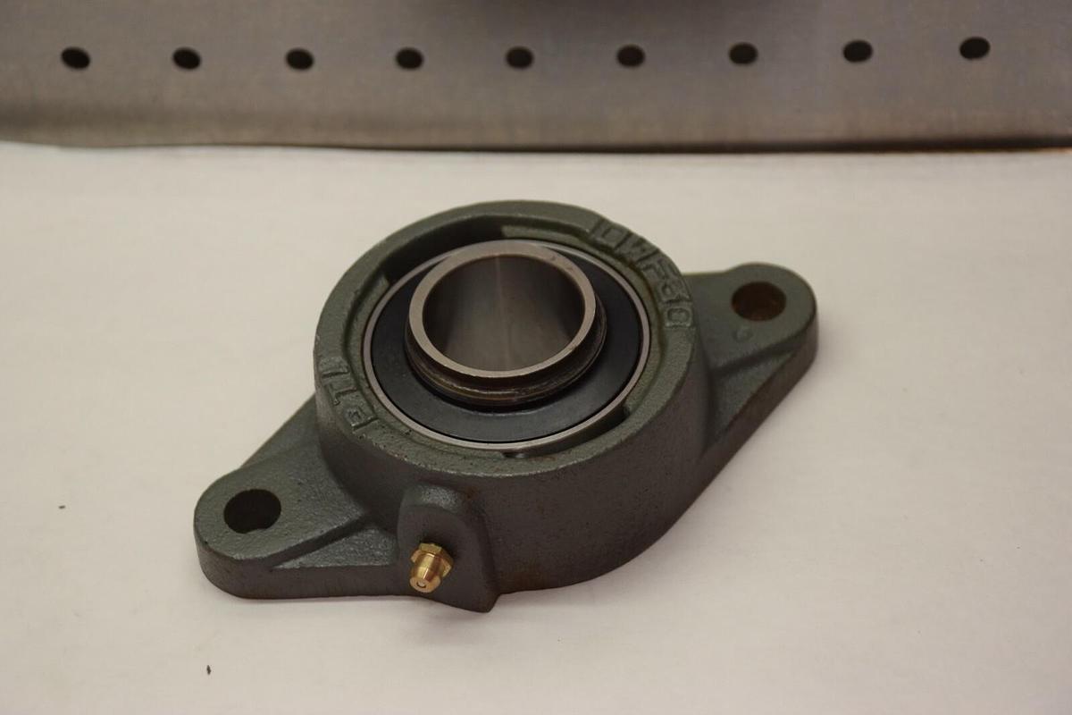 PTI OWF30 1-1/4" BORE BALL BEARING FLANGE UNIT NEW