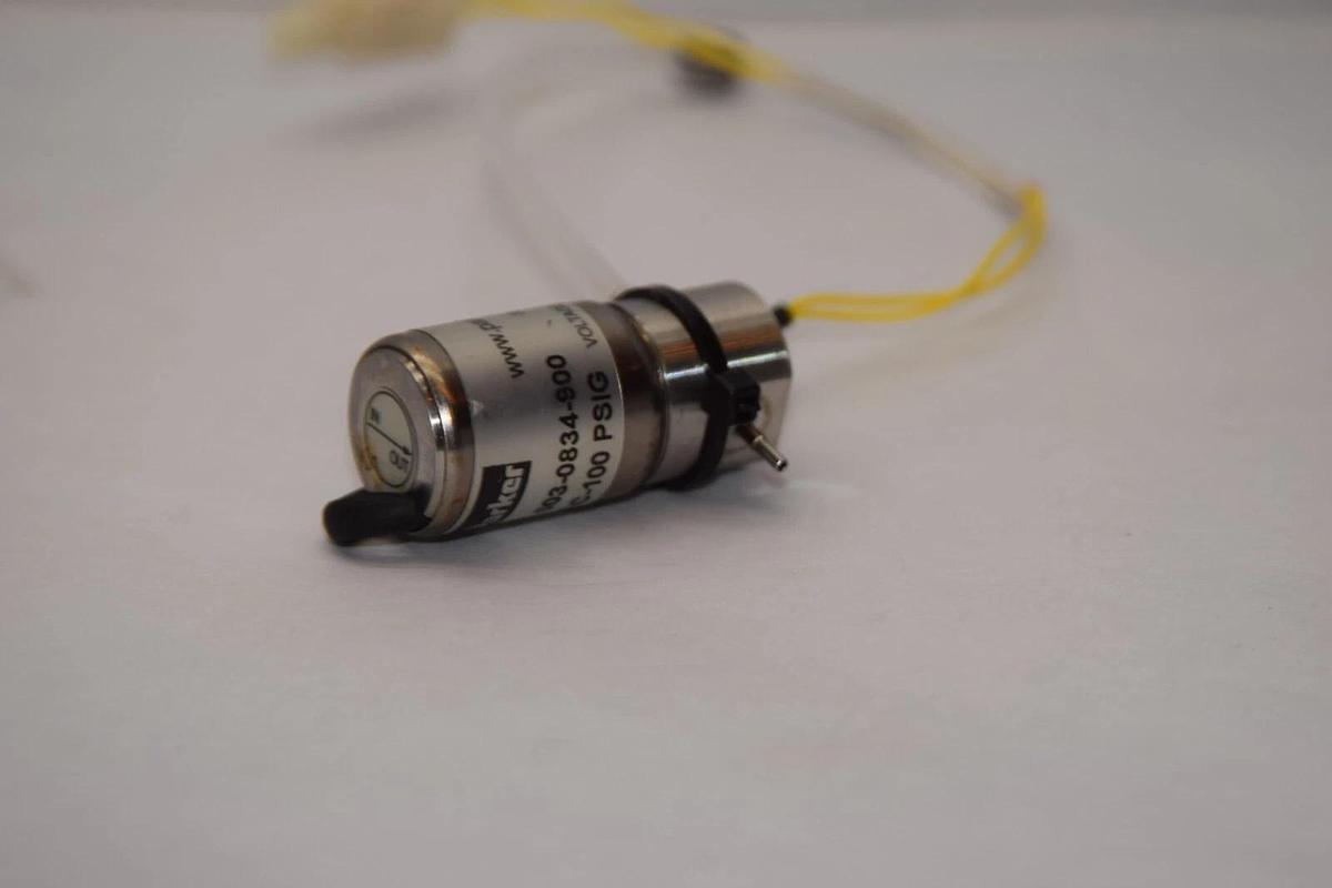 Used PARKER 003-0834-900 Vac-100-PSIG Series 3 Miniature Valve
