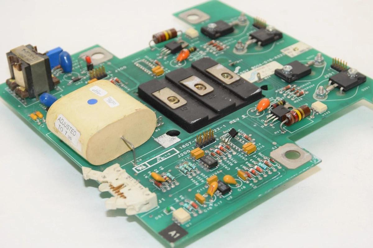 Used 3004-016-A222-REV J Circuit Board