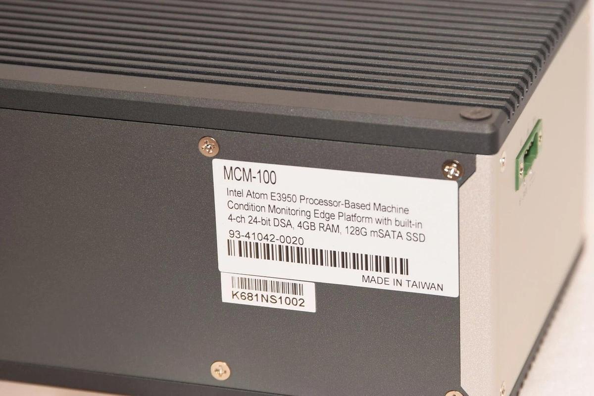 (NEW) ADLINK MCM-100 MCM100 E3950 Processor-Based Machine Monitoring Machine