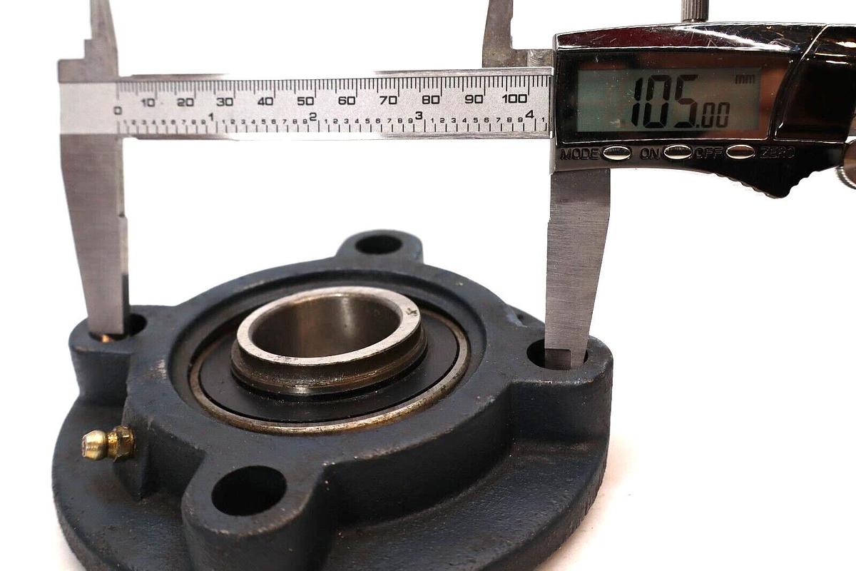 (NEW) NBR FC207 , FC 207 4-Bolt Flange Bearing