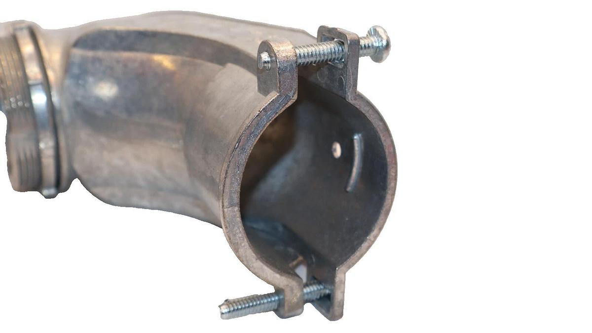 (NEW - Lot of 4) ARLINGTON 2" 90 Degree Squeeze Flex Connector Aluminum