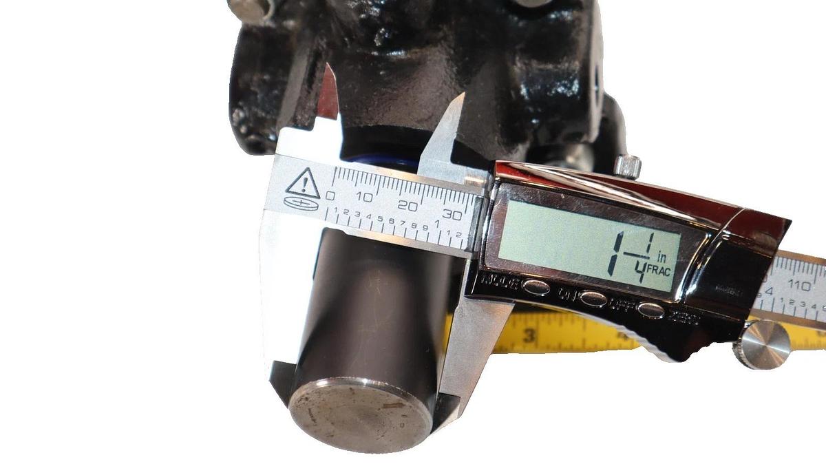 Royal / Westcoast Cylinders Inc. R3F4A2E1A1+4AW,W=2.188 Hydraulic Cylinder (New)