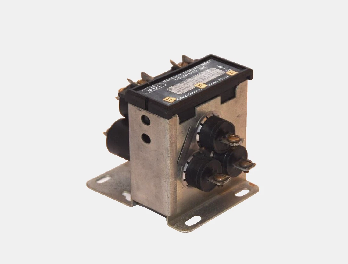 Used MERCURY DISPLACEMENT INDUSTRIES INC 330N0-120AU 30Amp 600Vac Contactor 120V Coil