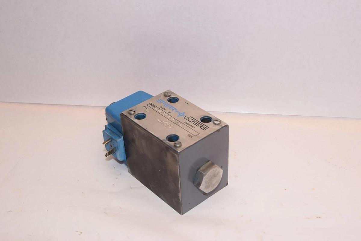 (NEW) VICKERS SPERRY DG4V 5 2A MUA 6 20 DG4V52AMUA620 Directional Control Valve