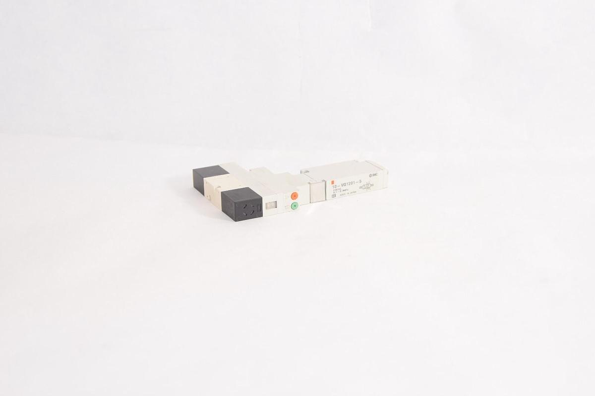 (NEW) SMC 10-VQ1201-5 10VQ12015 0.1-0.7MPa Valve
