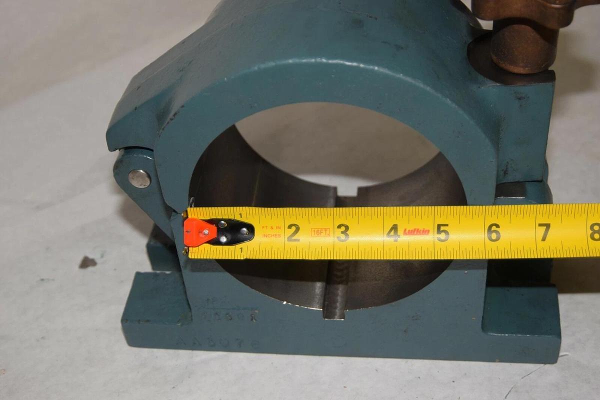 Used (New) Dodge HS2-HC-569E HS2HC569E 067138 Hinged Cap Barring Housing