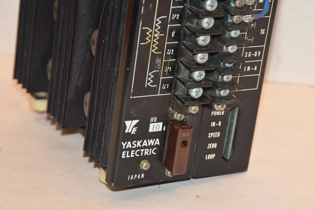 Used YASKAWA ELECTRIC CPCR-FR02AJ 143 RUA605-4-48 10A Servopack Servo Drive