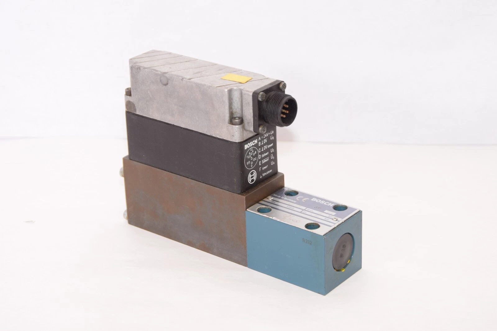 Used BOSCH 0 811 402 072 0811402072 3...80 bar 24V Proportional Valve