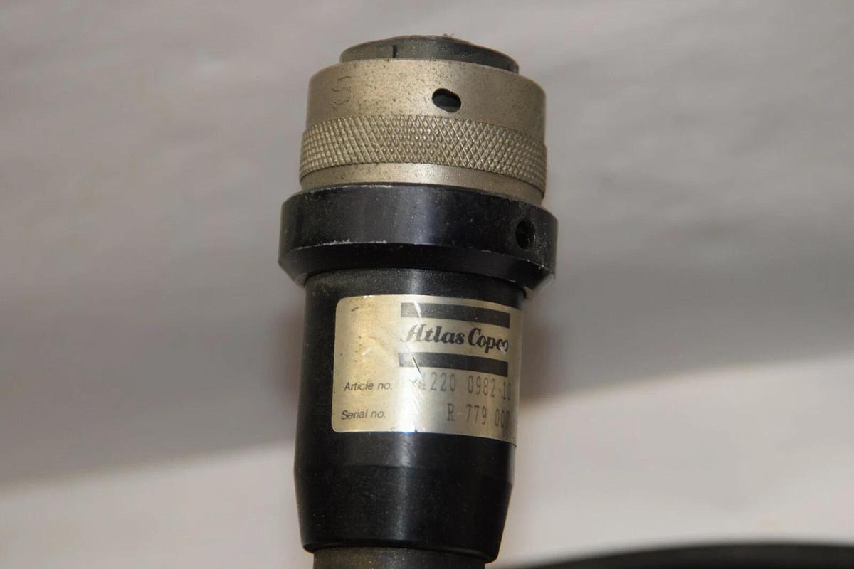 Used ATLAS COPCO 4220 0982 10 4220098210 SS4 30' Nutrunner Extension Control Cable
