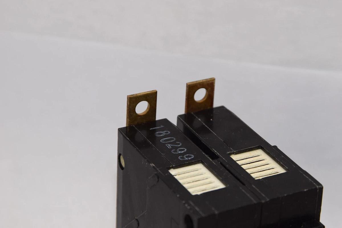 Used SIEMENS BQD 60A 60 Amp 2Pole Bolt-On Circuit Breaker