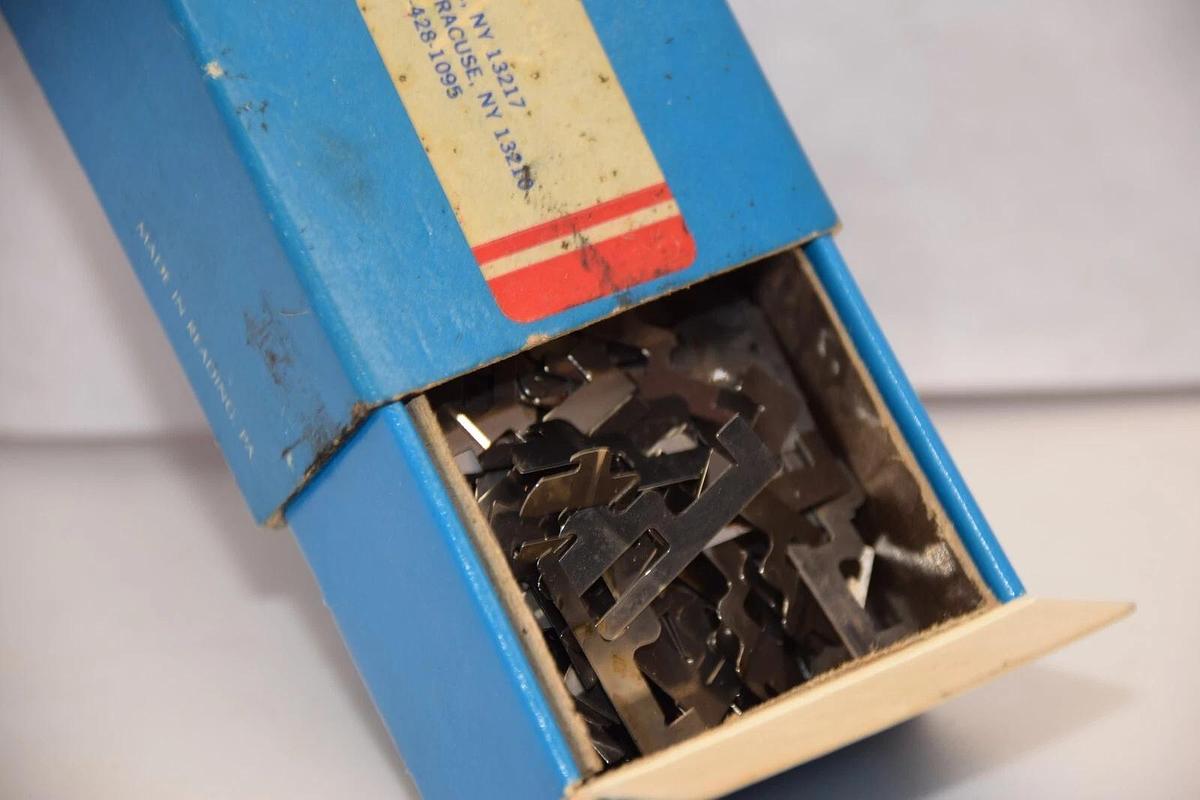 Used (NEW Approx 375) ARROW L7-58007 S-3071 LB Circular Knitting Machine Sinker