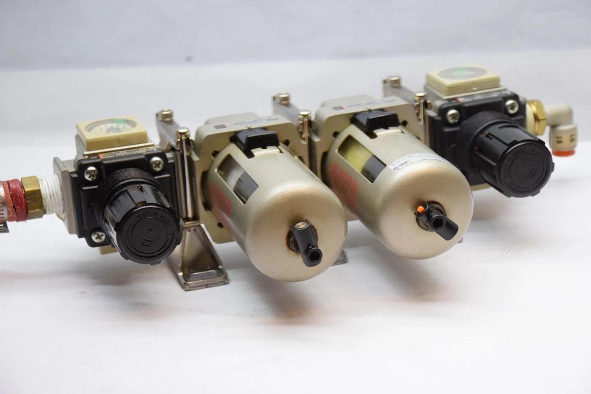 Used SMC AR25-N03E-Z Regulator Assembly AFM30-N03-Z AF30-N03-Z
