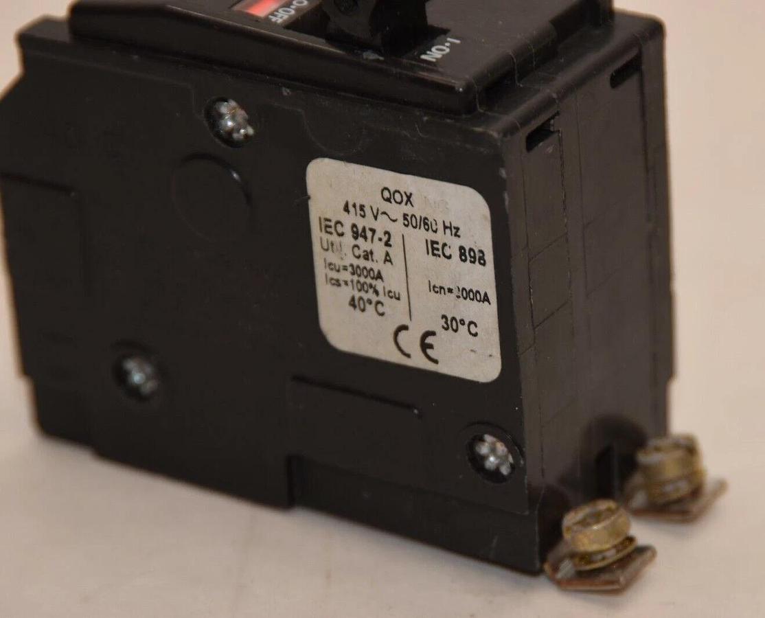 Used SQUARE D QOX 32A 32 Amp A 2P 2 pole 415Vac 50/60Hz Circuit Breaker