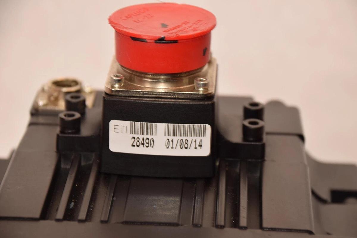 Mitsubishi AC Servo Motor HF-SP2024B 3ac, 281v, 5.0a, 2kw 2000r/min (NEW)