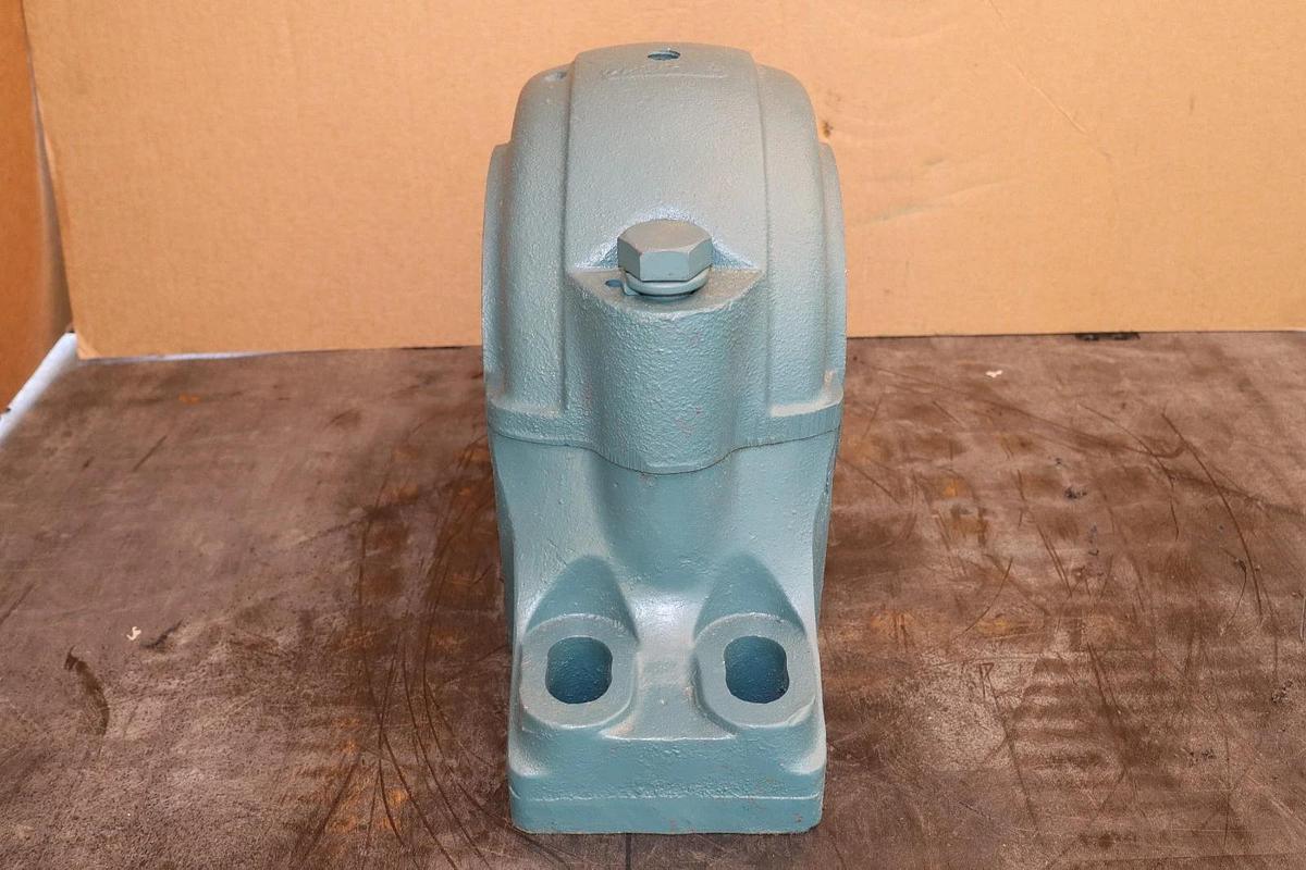 Dodge Pillow Block HOUSING 4-Bolt 041223 4-15/16" - 5-1/4" Cast Iron (NOS)