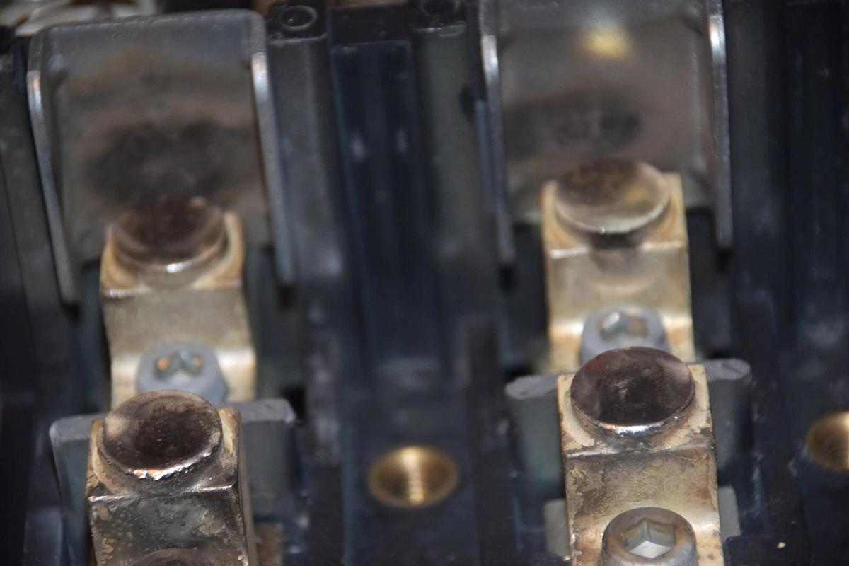 Used Westinghouse Contactor Size 5 A201KGC Sz5 Motor Starter Coil 120V (contacts 95%)