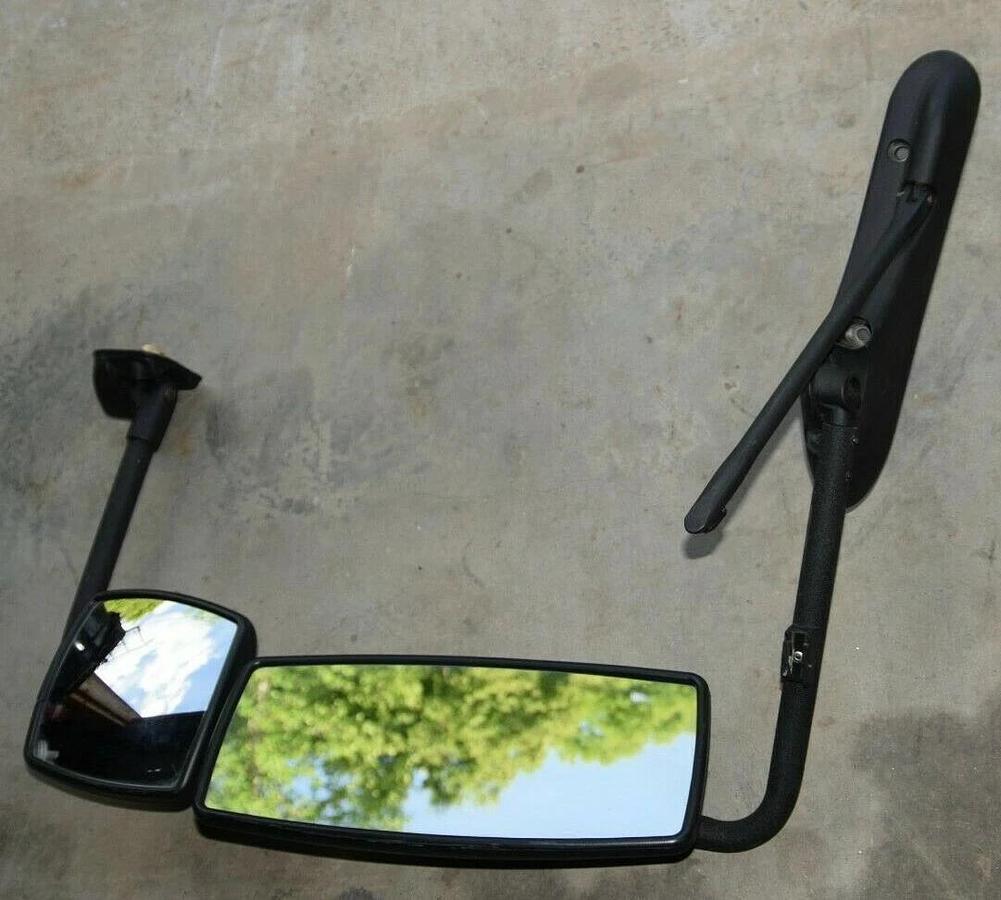 Used INTERNATIONAL 3561588C98 594052004MX BLK RH Manual Mirror Assembly Cab/Door